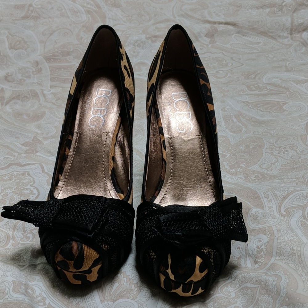 BCBG Paris leopard print pumps